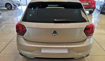 VOLKSWAGEN POLO 1.0 R-LINE AUTO DSG SUNROOF 2018 MODEL METALLIC BROWN. full