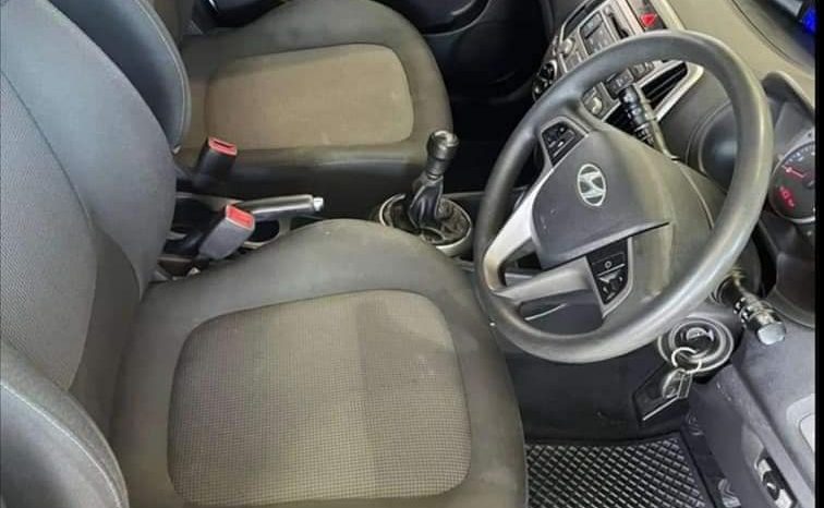 HYUNDAI i20 MANUAL 1.4 MOTION 2014 MODEL WHITE. full