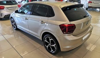 VOLKSWAGEN POLO 1.0 R-LINE AUTO DSG SUNROOF 2018 MODEL METALLIC BROWN. full